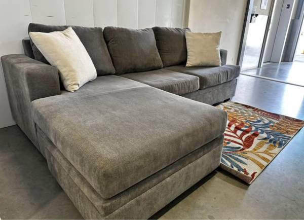 GRAY SECTIONAL COUCH AVAILABLE FOR SALE 1