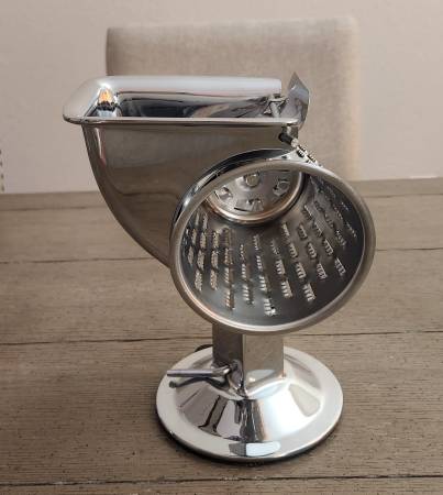 Vintage Cordon Bleu Manual Food Processor/Shredder - $35 (santa rosa)63471477692929122