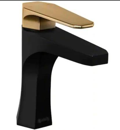 AKDY Single Hole Single-Handle Bathroom Faucet in Matte Black/Brushed 1