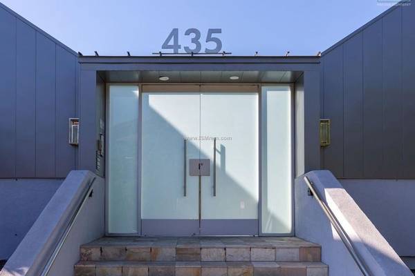 $2,295 / 1br - Modern Finishes, Private Patios, 1 BD (435 North Oxford Avenue, Los Angeles, CA)63812226185089124