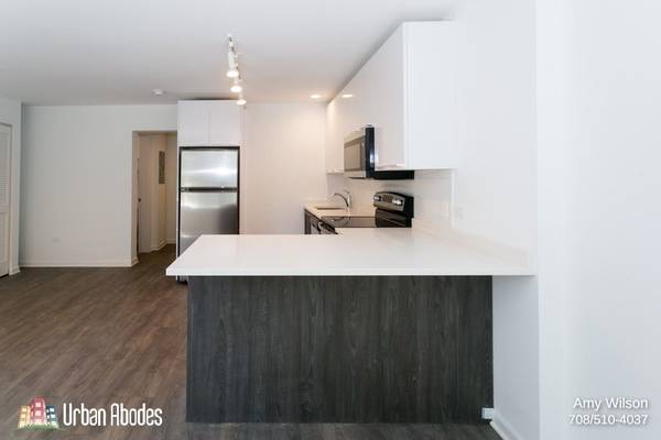 $1,795 / 1br - 750ft2 - First-Rate 1 Bedroom, 1 Bath in Uptown, Available: 10/1/2025 (Uptown)63918411785730123