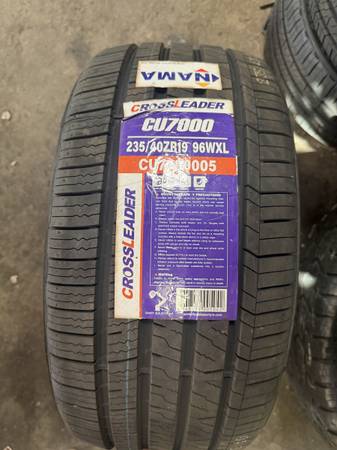 4 New CROSSLEADER TIRES 235/40/19 1