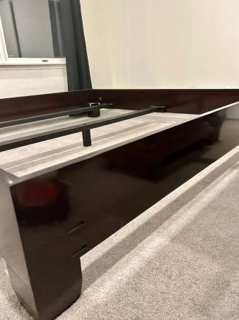 KING BED FRAME SOLID WOOD-BOXSPRING REQUIRED-CHERRYWOOD FINISH 1
