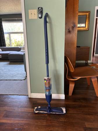 Bona hardwood power mop 1