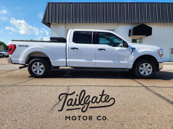 2021 Ford F150 SuperCrew Cab XLT Pickup 4D 6 1/2 ft OVER 400 trucks in stock! 1
