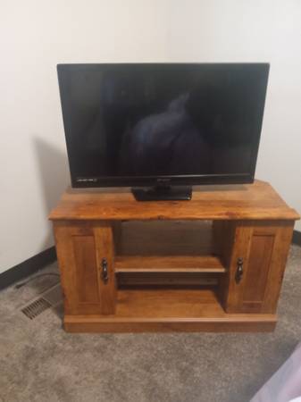 19 inch TV 1
