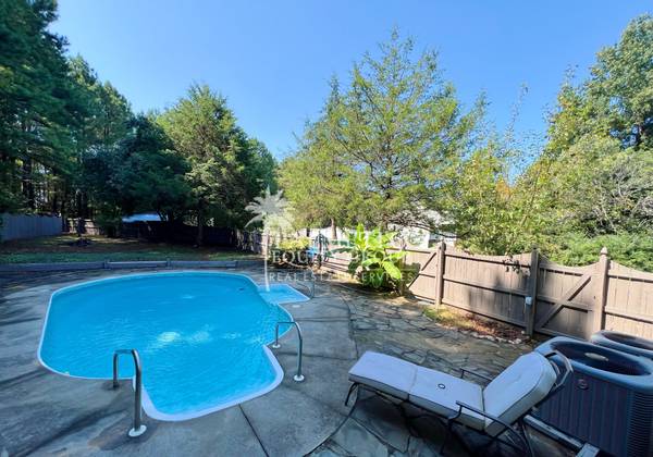 $4,400 / 3br - 2766 Briaroak Dr (Climax)64027273114627123