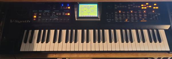 Roland V-synth 61 key keyboard 1