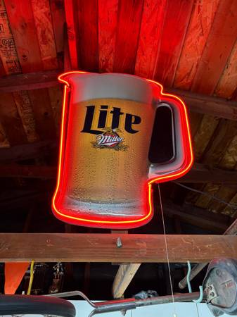 neon real red neon  miller lite pitcher 1