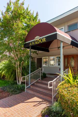 $1,895 / 1br - 500ft2 - !!! (hayward / castro valley)63672010862081122