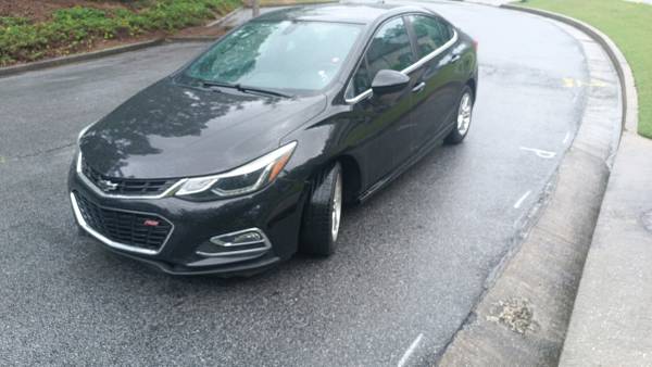 2017 Chevy Cruze LT RS1 ruedas ahorro de gasolina...,................ - $4,900 (Atlanta Georgia)63621001702275124