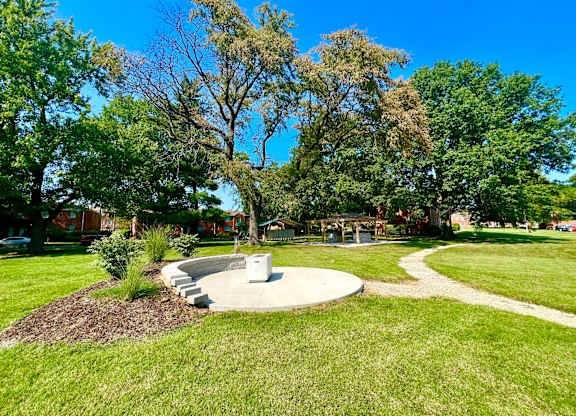 $1,160 / 2br - 800ft2 - Convenient Freeway Access, St. Louis MO, 2/BD (5927 Suson Pl, St. Louis, MO)63924424620802124