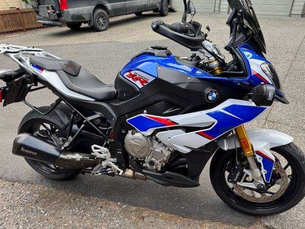 BMW S1000 XR HP - Pocos kilómetros, neumáticos nuevos y muchas extras - $11.500 (Bothell)63471362520195124