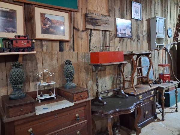 $129,000 / 3500ft2 - Antique and general store (Hendersonville NC)63991227853699123