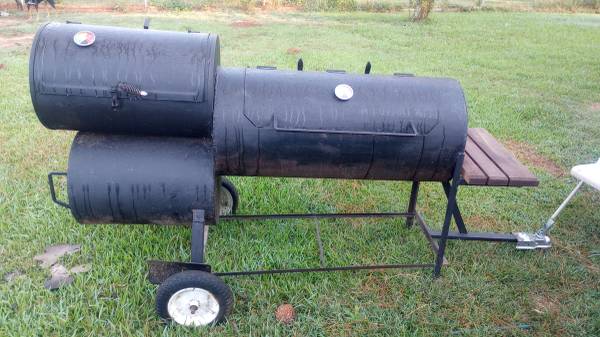 BBQ/Smoker pit Indirect Heat/Smoke 2" ball hitch 1