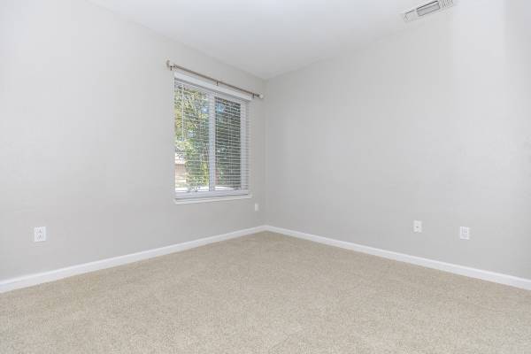 $2,250 / 2br - 1230ft2 - 2B/2.5B, Parques Públicos Cercanos, Acceso Fácil a Autopistas (54 Quay Court, Sacramento, CA)63844737051779123