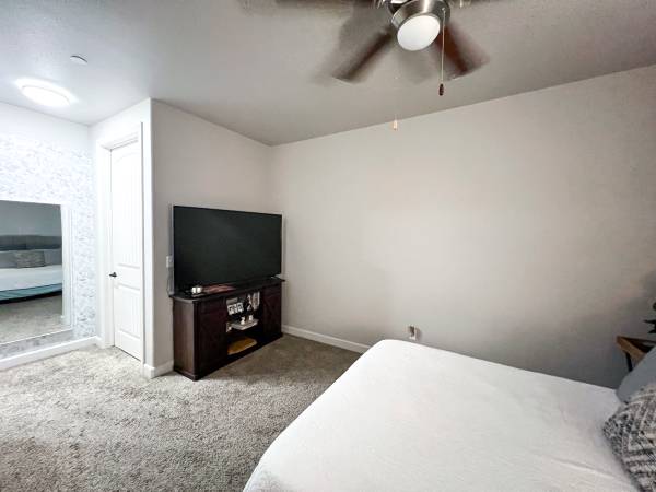 $850 / 2br - ROOMMATE NEEDED - MONTECITO APARTMENTS (Educators or Traveling Nurse’s) (Visalia)63809864703617122