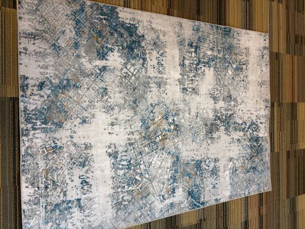 New Ashleys 5x7 area rug 1