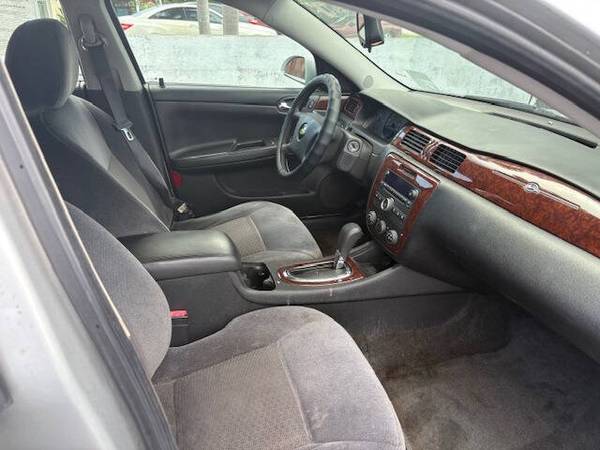 2011 Chevrolet / Chevy Impala LS - ¡PUEDE NECESITAR REEMPLAZAR EL VOLANTE!* - $1,899 (Pompano Beach)63485690239873122