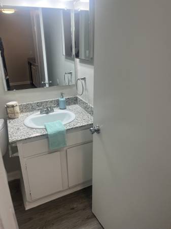 $1,239 / 2br - 1100ft2 - MOVE IN READY (Corpus Christi)64036538213123122