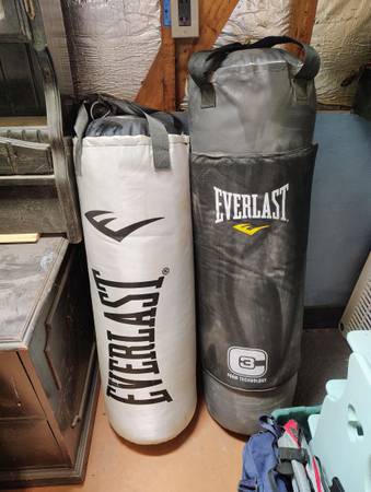 Everlast bags mint condition bundle deal or purchase separately!!!!! 1