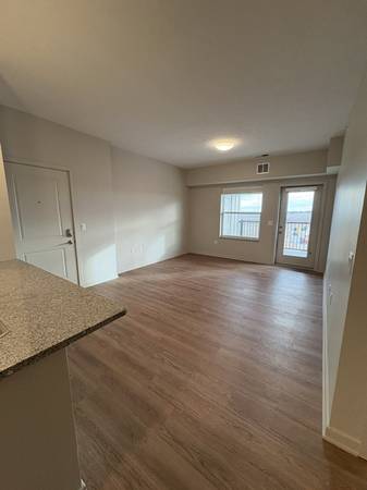 $1,285 / 1hab - 607ft2 - ¡Tu refugio te espera en Tiburon Ridge! (Tiburon Ridge)63681714034817124