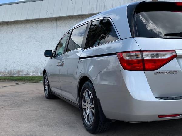 2011 HONDA ODYSSEY EXL ONE OWNER NO ACCIDENT CLEAN TITLE - $9,250 (Houston)63617086781315124
