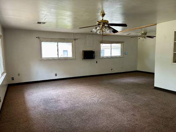 $1300.00 / 3br - ¡Fantástica casa en alquiler de 3 habitaciones/2 baños disponible ahora en DeRidder!62960121461505122