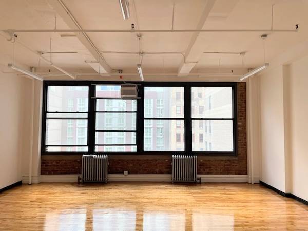 $2,700 / 900ft2 - 🛑*900 SQFT / $2700* EXPOSED BRICK WALL*OPEN SPACE* (Chelsea)63854384067715120