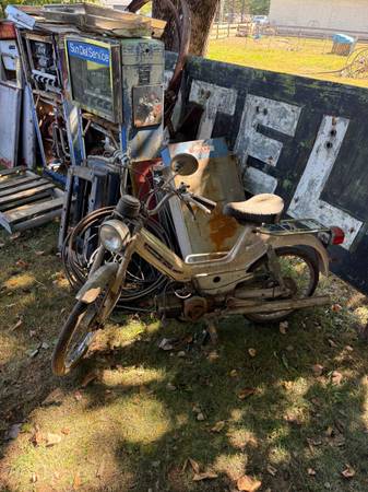 Rare vintage 1970s bombardier puch maxi moped scooter motorcycle 1