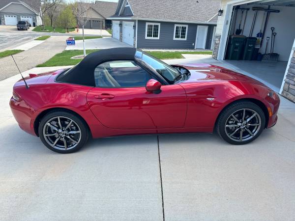 2016 Mazda Miata - $21,000 (Hutchinson, MN)63470041644291120