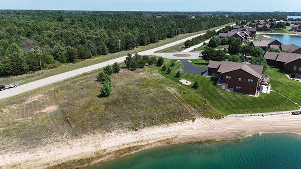 $89,900 Lote frente al lago deseable cerca de las Dells (New Lisbon)63771219942147121