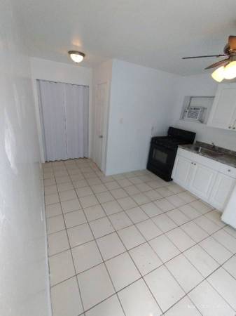 STUDIO EFFICIENCY-$1300 INCLUDES ALL UTILITIES 1