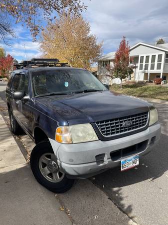 2002 Ford Explorer XLS 1