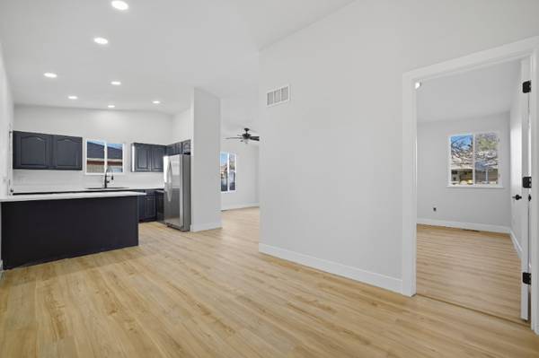 Room for Rent w/ Shared Bathroom- Co-Living Home- Remodeled 2025 1