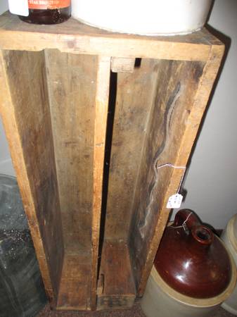 Antique Wooden Toolbox Tote! 1