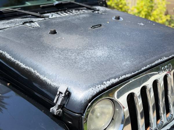 ****** 2010 Jeep Wrangler Sahara Unlimited CARGADO, TÍTULO LIMPIO - $11,500 (Laguna Hills)63470773010563124