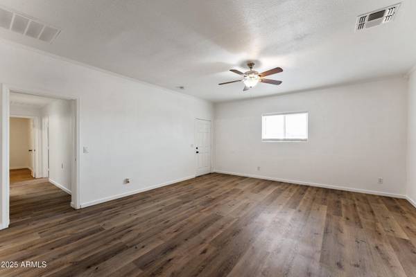 $1,400 / 2br - 1000ft2 - 524 W 11TH ST # 2, (Casa Grande)64024994428929123