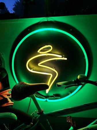 Santa Cruz Bicycles Collector semi Vintage Neon Sign “S Man” 1