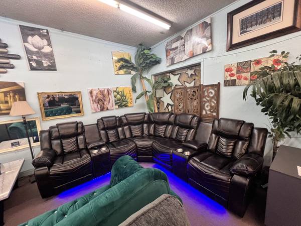 Brand New 3pc Power Reclining Sectional Couch-We deliver 1