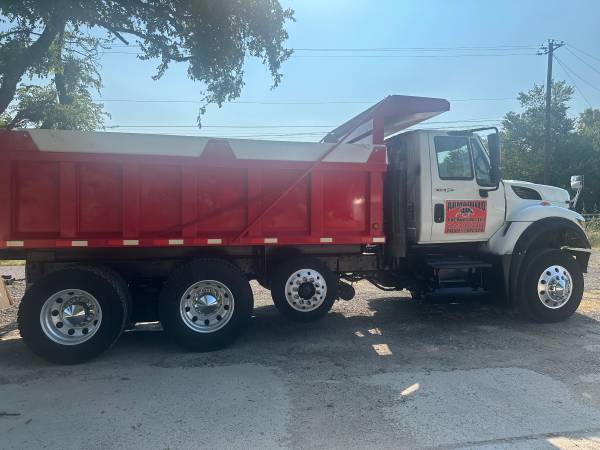 2008 INTERNATIONAL TRIAXLE DUMP TRUCK 1