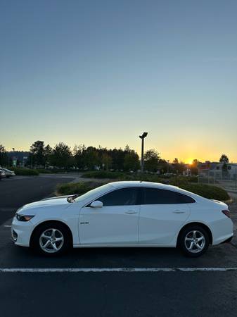 CHEVY MALIBU LS - $7,700 (Auburn)63473458256771121