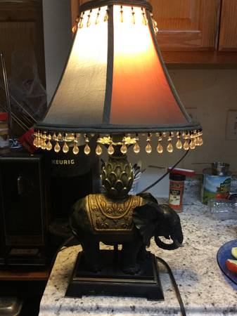 Beautiful Persian Elephant Lamp 1