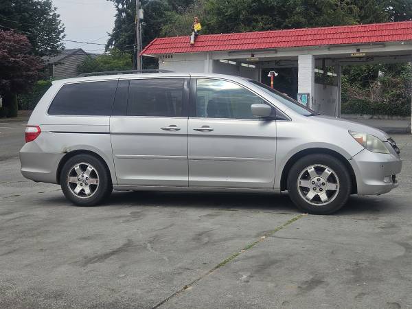 2007 Honda Odyssey touring - $4,000 (Kenmore)63475848196993123
