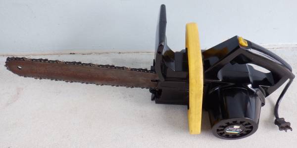 2 Electric Chain Saws 1