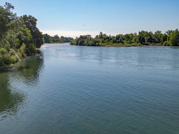 $325,000 Owner Carry Riverfront Property (Redding, CA)63952928188674122