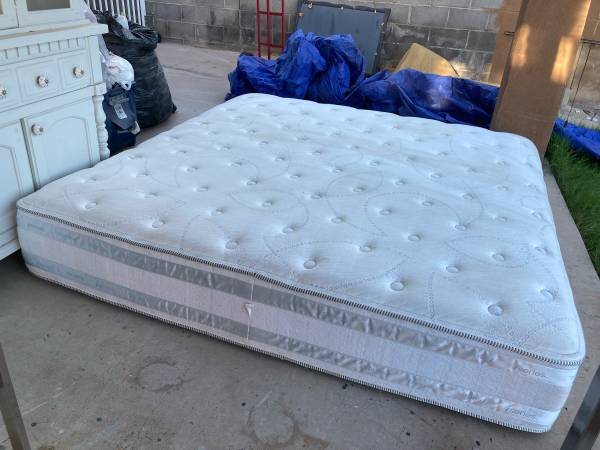 KING SIZE MATTRESS 1