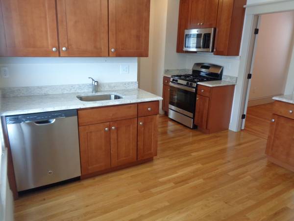$2,450 / 2br - ¡Increíble oferta! Excelente ubicación para quienes se desplazan, camine a tiendas y restaurantes (Belmont)63863135073539122