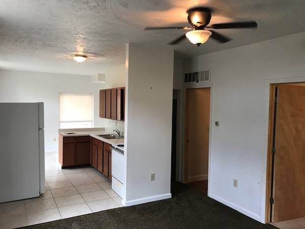 $950 / 2br - 750ft2 - 2 Bedroom, 1st Floor Unit (Cato School District) (Ira)63982838311555120