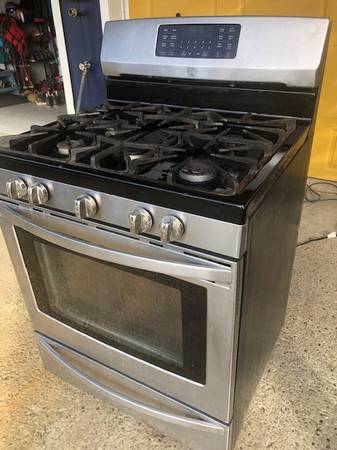 Kenmore 30" 5 burner prophane self cleaning convection oven/range 1